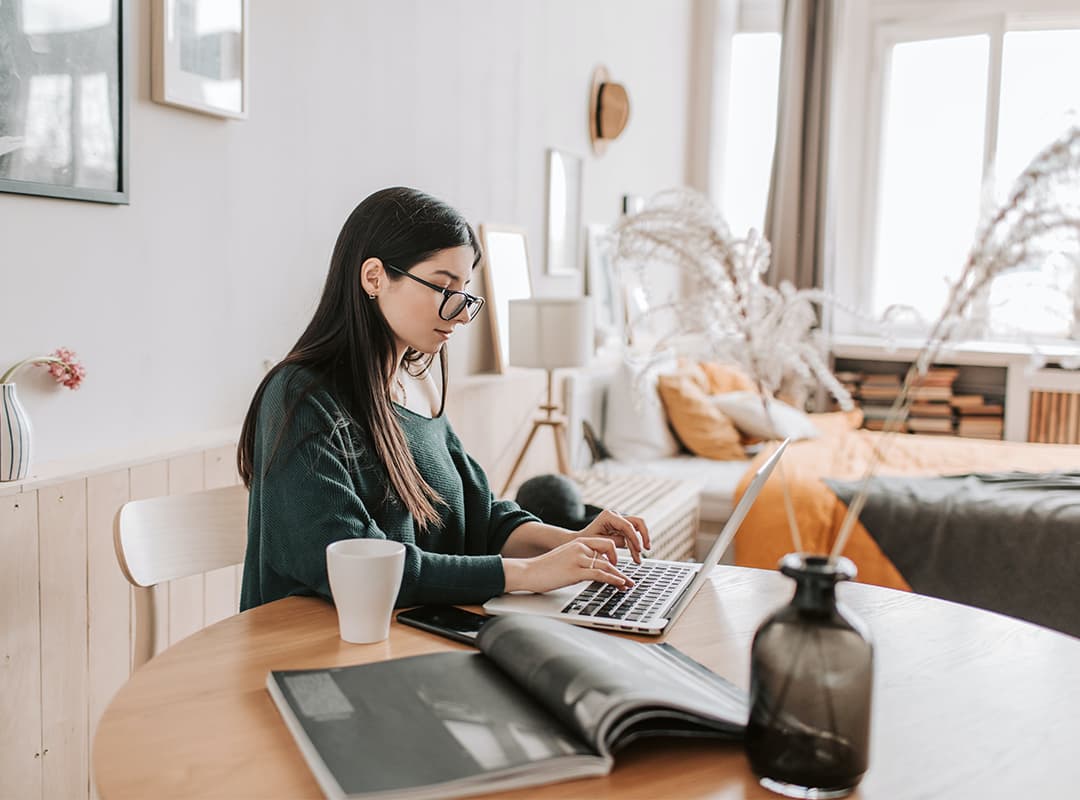 woman-laptop